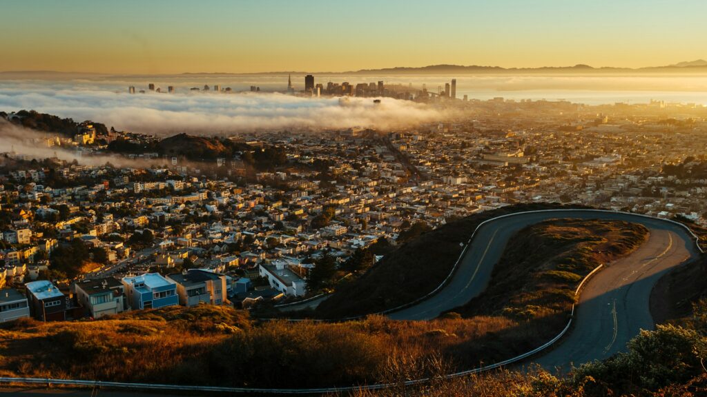 Panoramic views of San Francisco from Twin Peaks